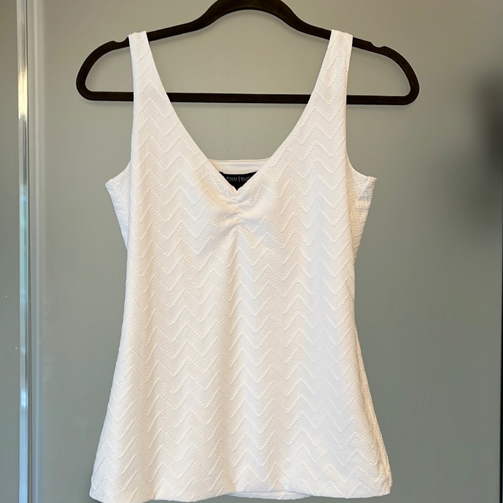 NEVER WORN, White House Black Market while top